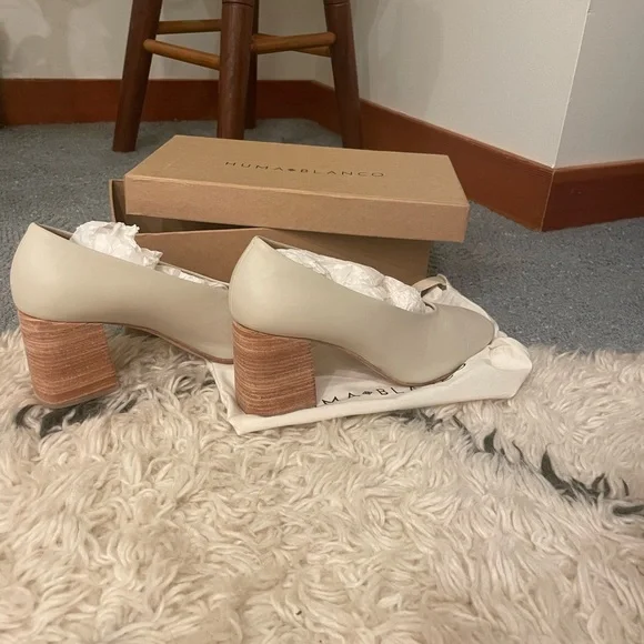 Huma Blanco Salvador Heels in Bone - Picture 3 of 11